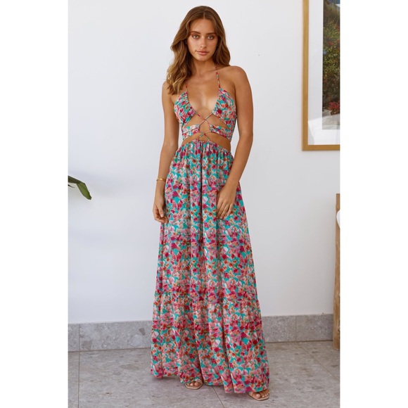 💐 Hello Molly, Free Flight Floral Strappy Maxi Dress - Picture 4 of 16